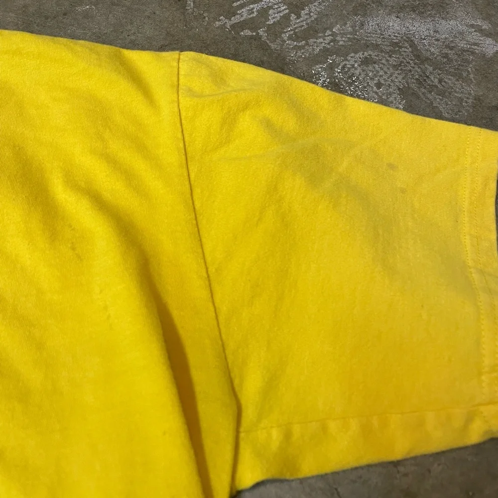 Y2K Nike Silver Tag T-Shirt - Picture 6 of 7